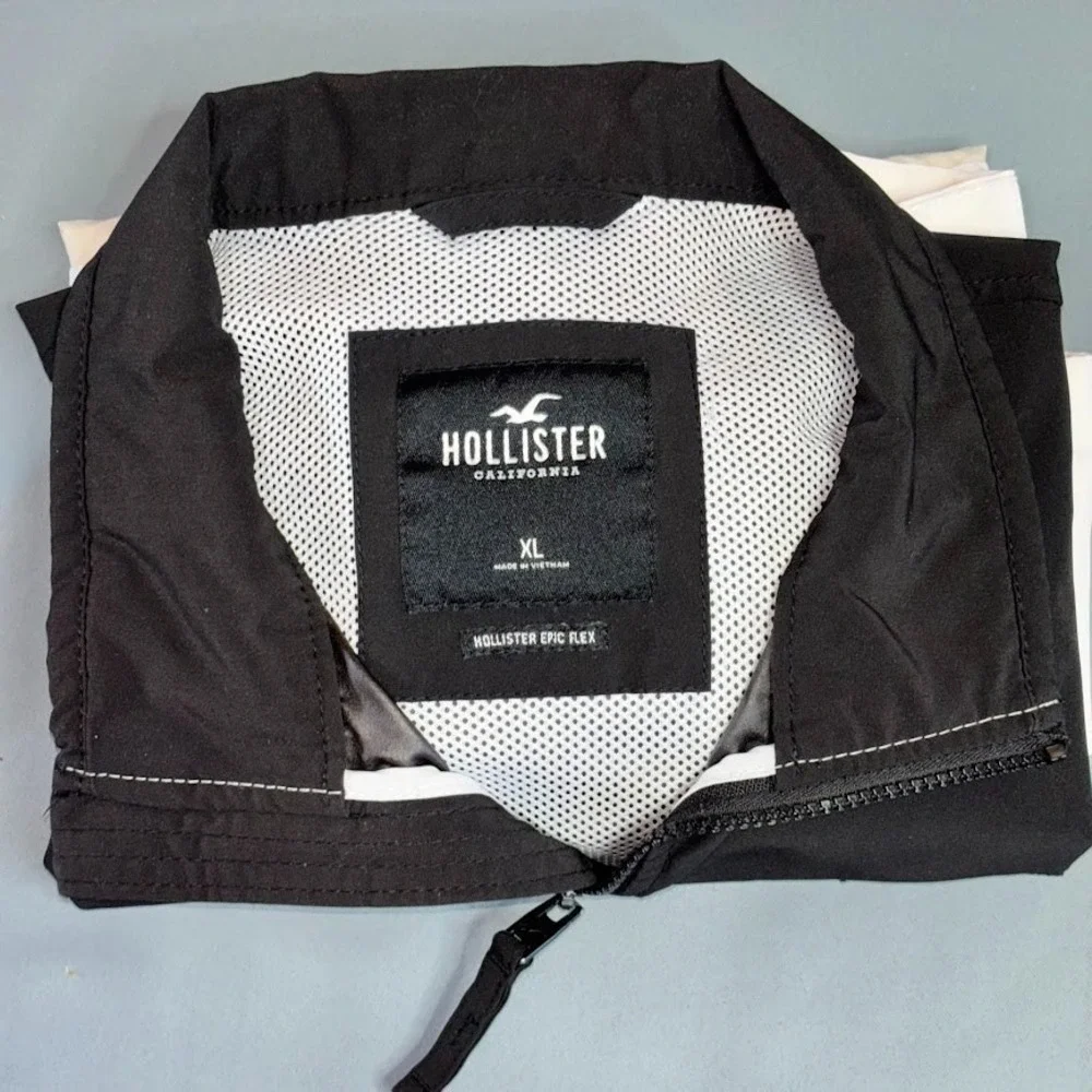 Hollister Windbreaker Jacket Men XL Black/White Epic Flex Mesh Lined Chevron EUC